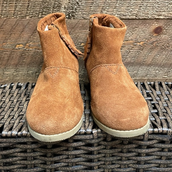 Toms Girls’ Youth Leila Cognac Suede Side Zip Block Heel Boots Size 12.5 - Picture 3 of 12